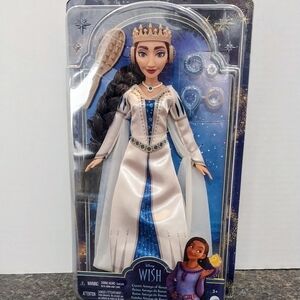 Disney Wish Doll with White and Blue Outfit   NWT